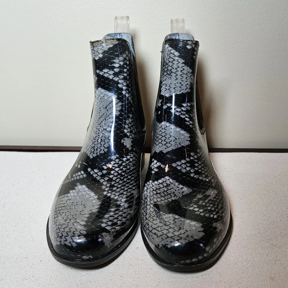 A New Day Snake Print Chelsea Ankle Rain Boots | Women’s Size 6 - Picture 2 of 9